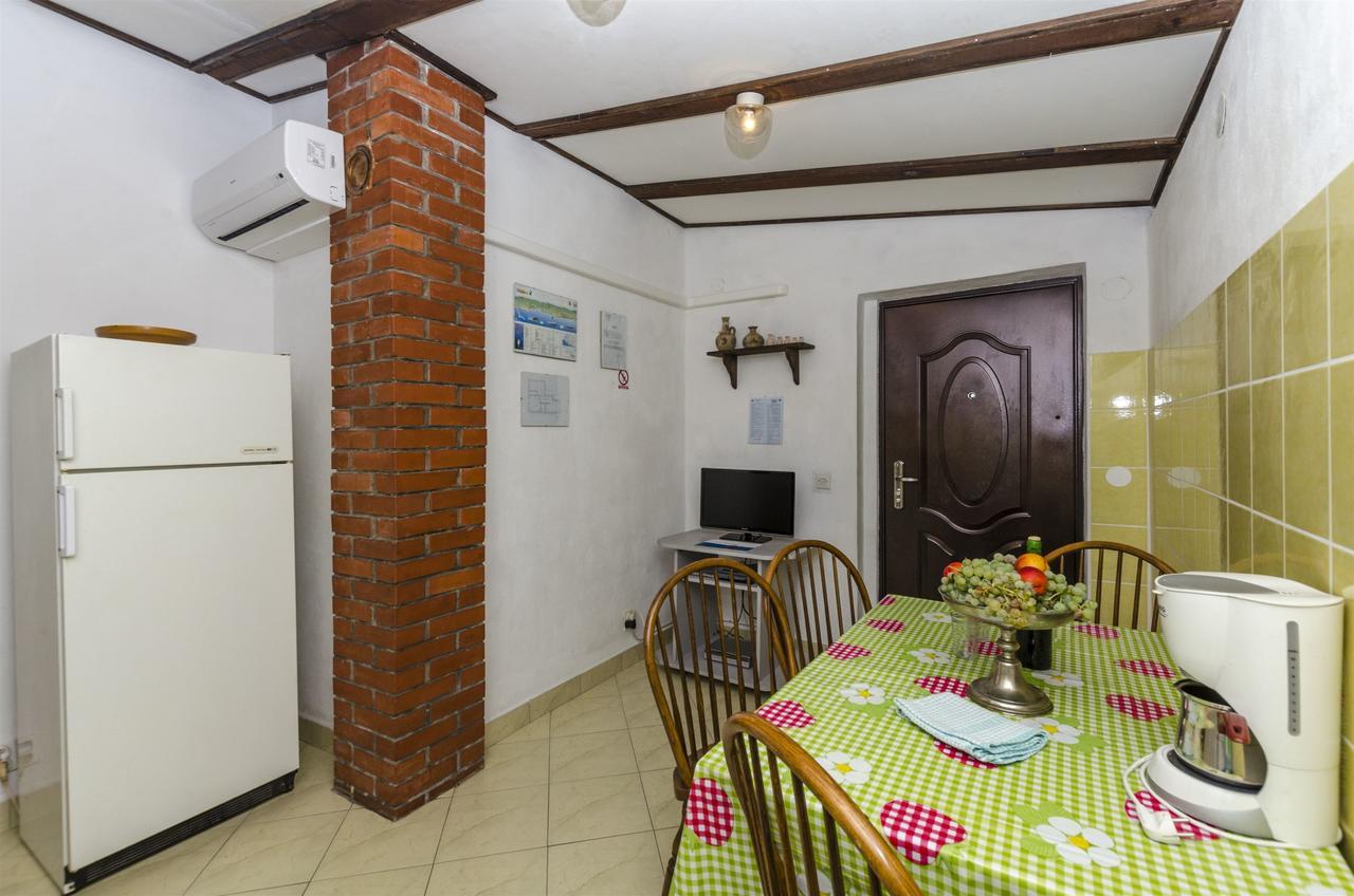 Apartment Boris Gornja Brela Exterior foto